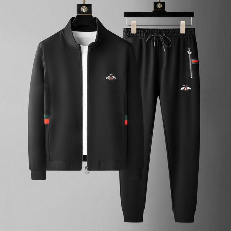 Gucci Men's Suits 208